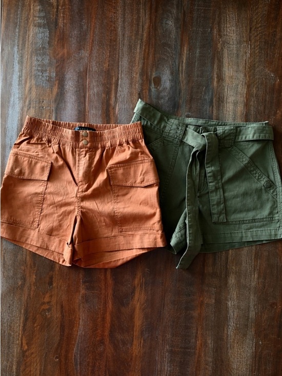 Sanctuary Pants - Ⓜ️Sanctuary Women's Shorts - Rust and Olive Green-VGUC‎